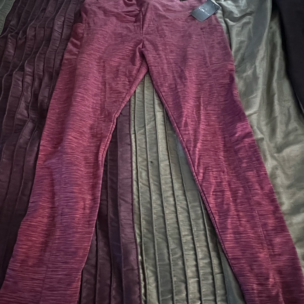 Burgundy Women’s Leggings - size 2X, pockets
